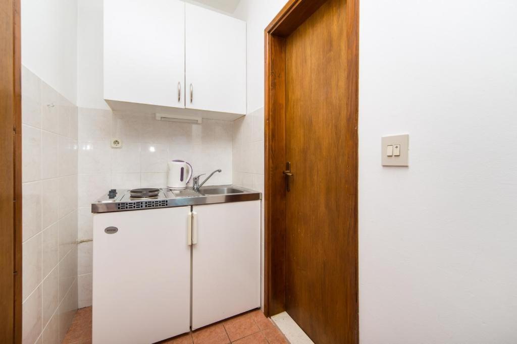 גראדאץ Apartments Slavena מראה חיצוני תמונה