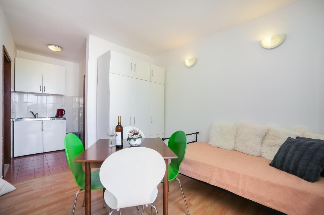גראדאץ Apartments Slavena מראה חיצוני תמונה