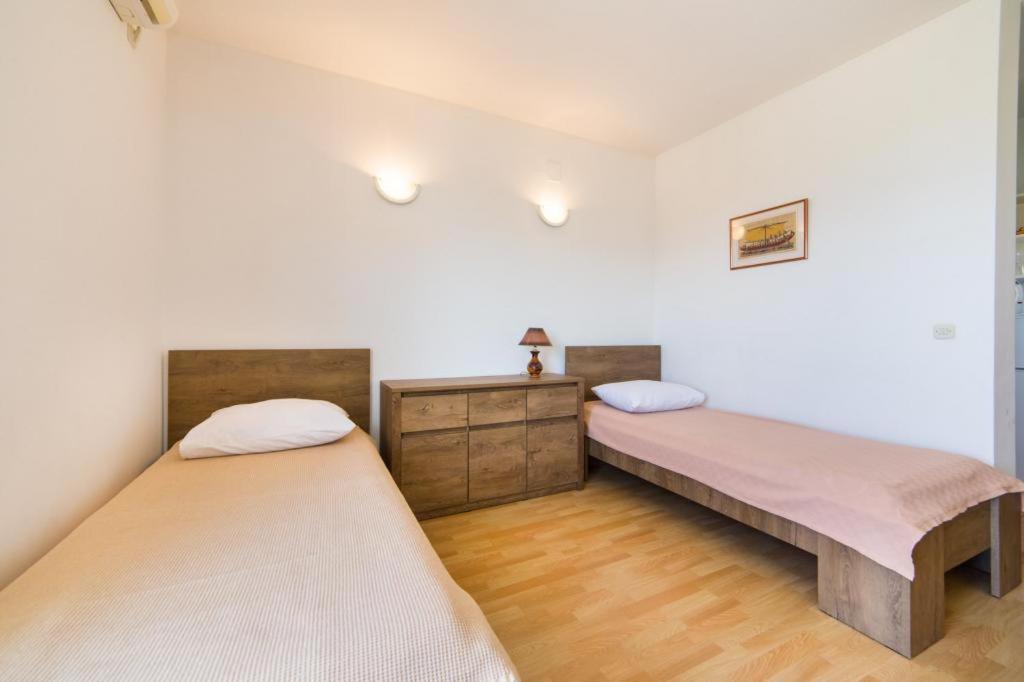 גראדאץ Apartments Slavena מראה חיצוני תמונה