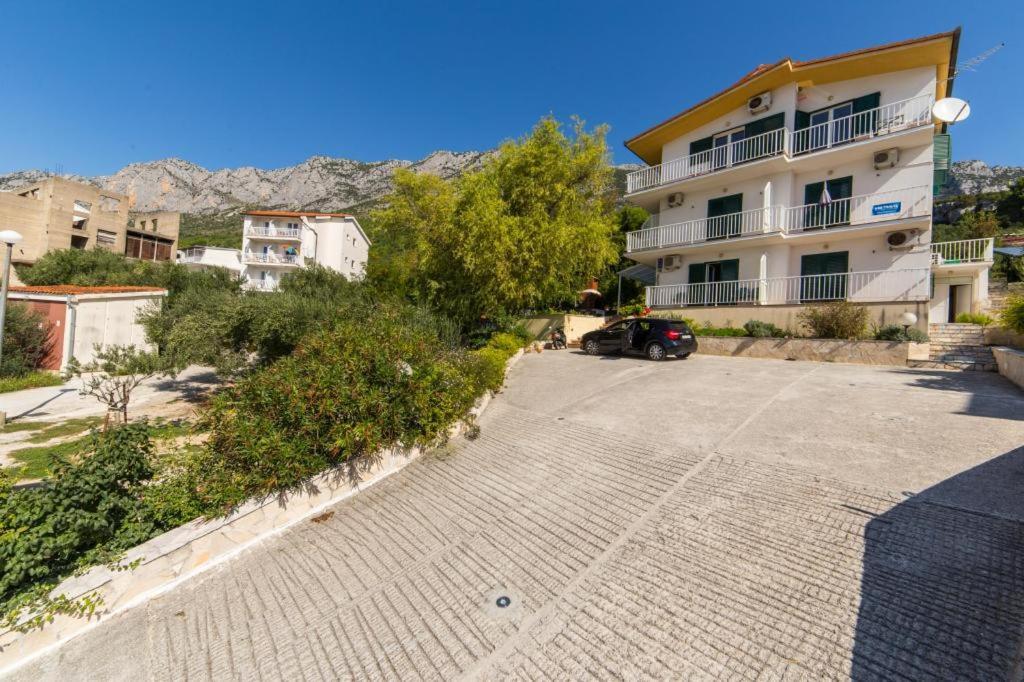 גראדאץ Apartments Slavena מראה חיצוני תמונה