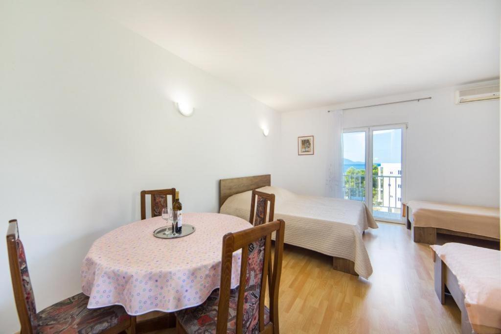 גראדאץ Apartments Slavena מראה חיצוני תמונה