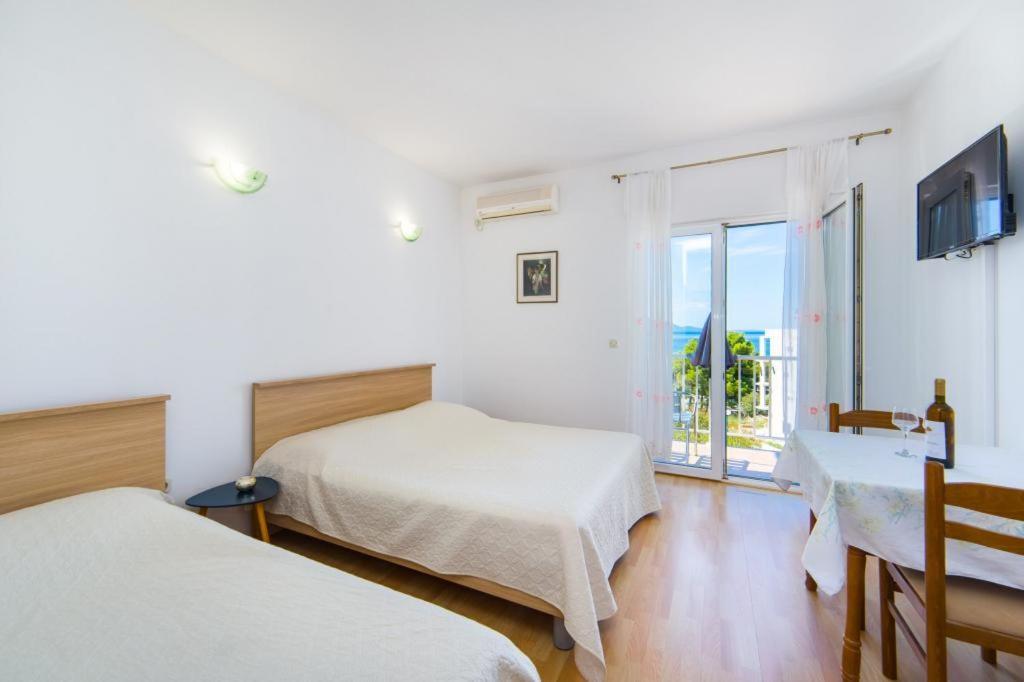 גראדאץ Apartments Slavena מראה חיצוני תמונה