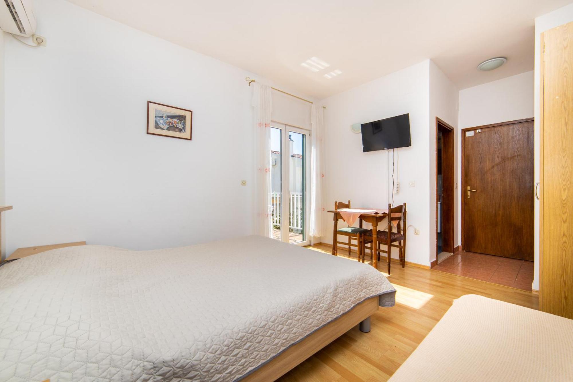 גראדאץ Apartments Slavena מראה חיצוני תמונה