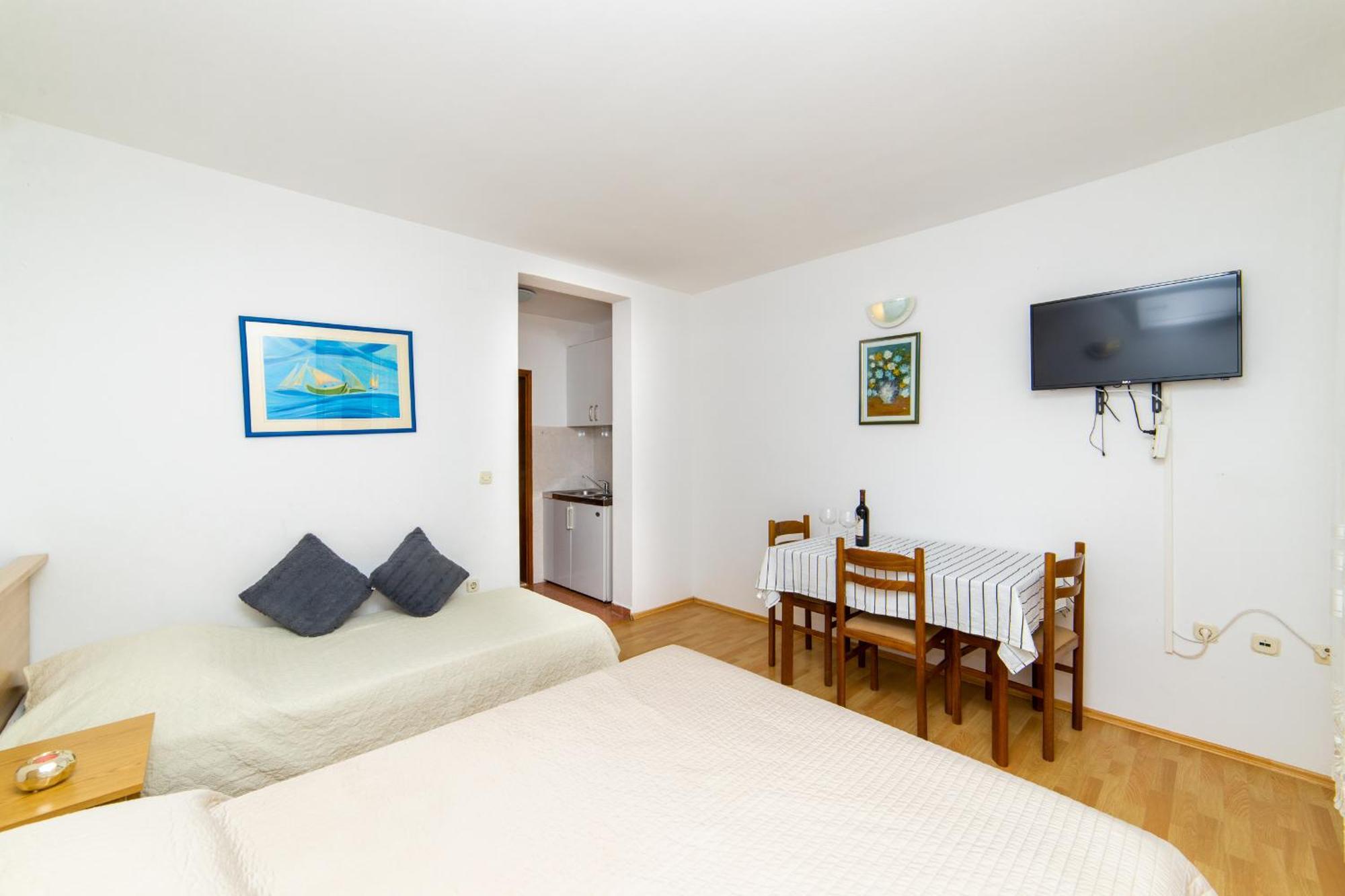 גראדאץ Apartments Slavena מראה חיצוני תמונה