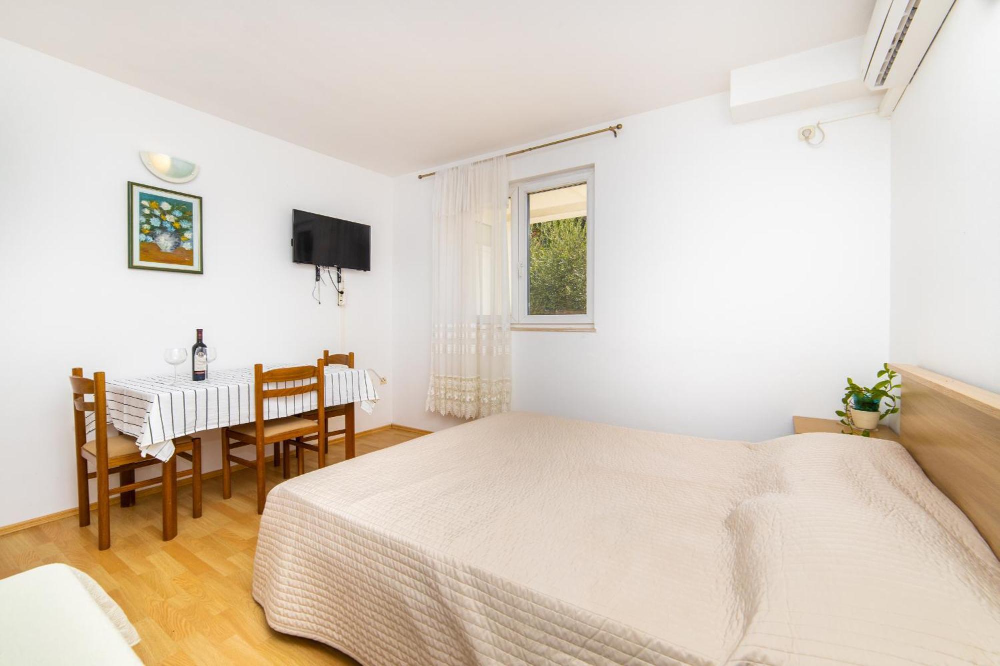 גראדאץ Apartments Slavena מראה חיצוני תמונה